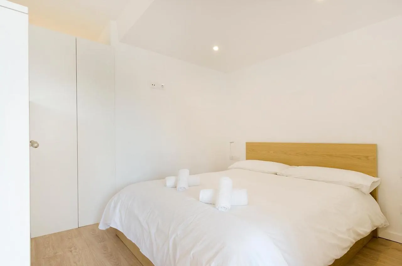 Juli Garreta'S Apartment Χιρόνα