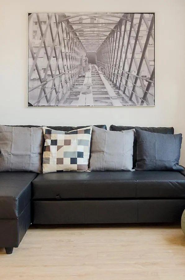Juli Garreta'S Apartment Χιρόνα